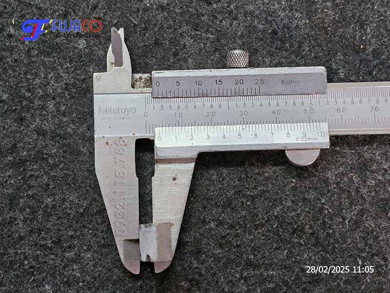 Độ dày của me mũi khoan rút lõi mới thông thường là 4 ly (4mm)